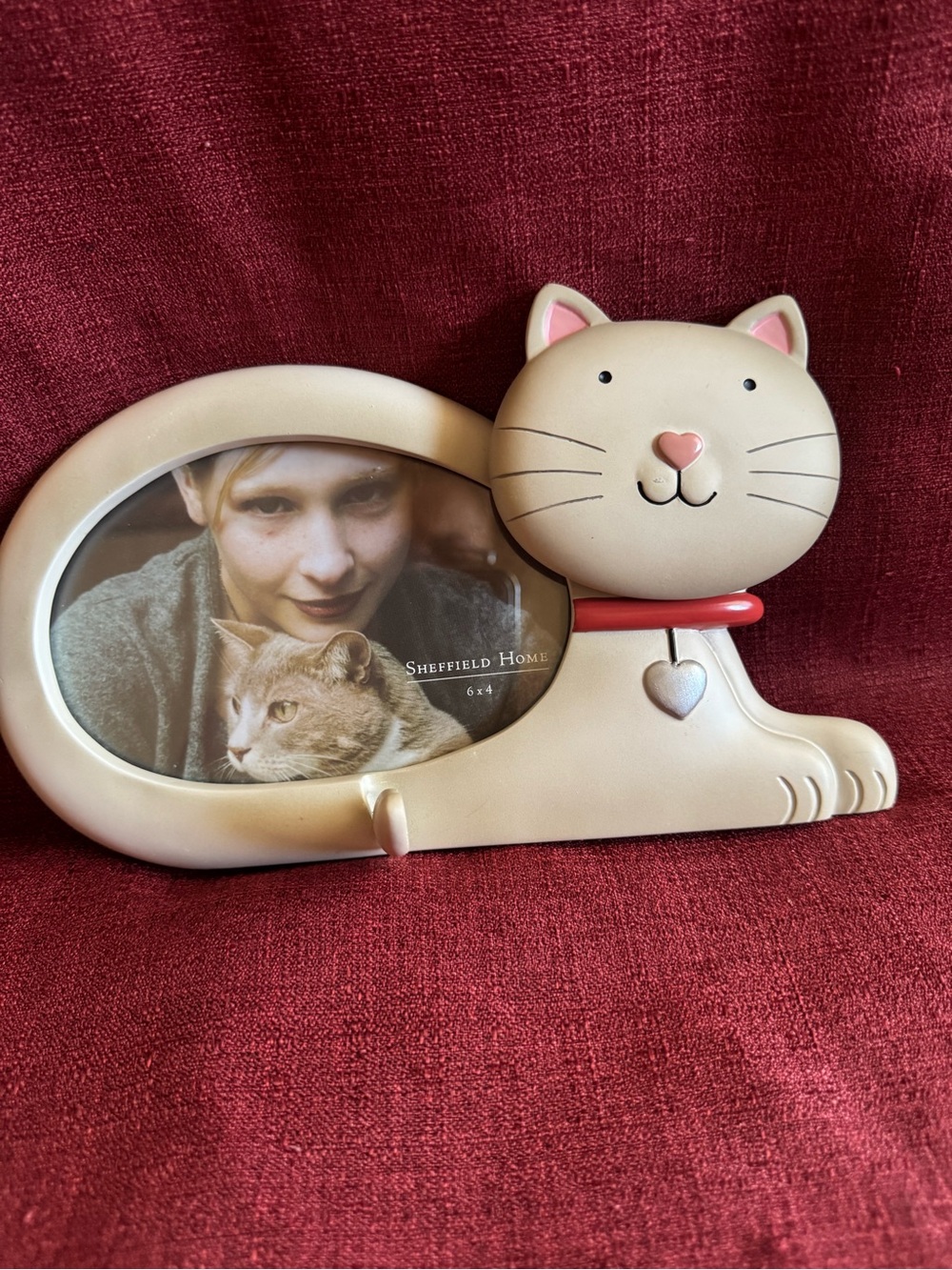 Sheffield Home Cream Cat Photo Frame with Pink and Red Accents size 6x4